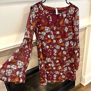 Bell sleeve mini dress